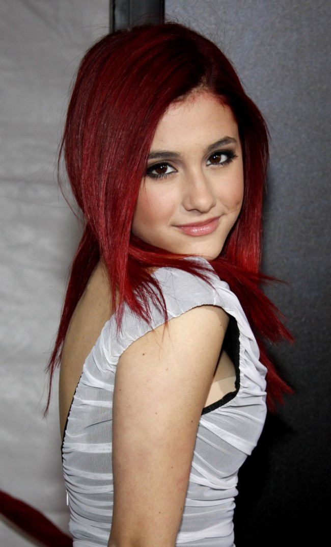 WTFSG_Ariana-Grande-Red-Hair
