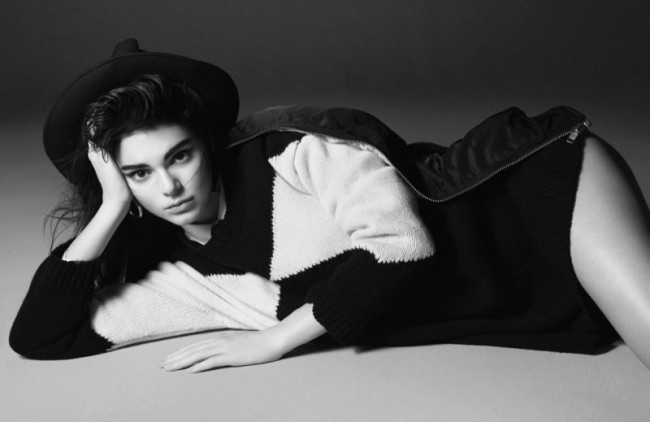 WTFSG_Kendall-Jenner-Vogue-Paris-October-2015-Editorial_9