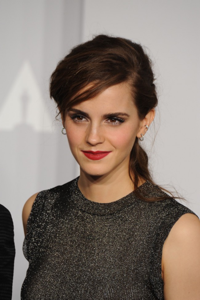 Emma Watson Has a New Short Haircut – See Her Bob! - Wardrobe Trends