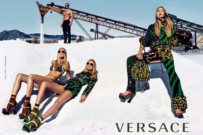 WTFSG_Gigi-Hadid-Versace-Spring-2016_1