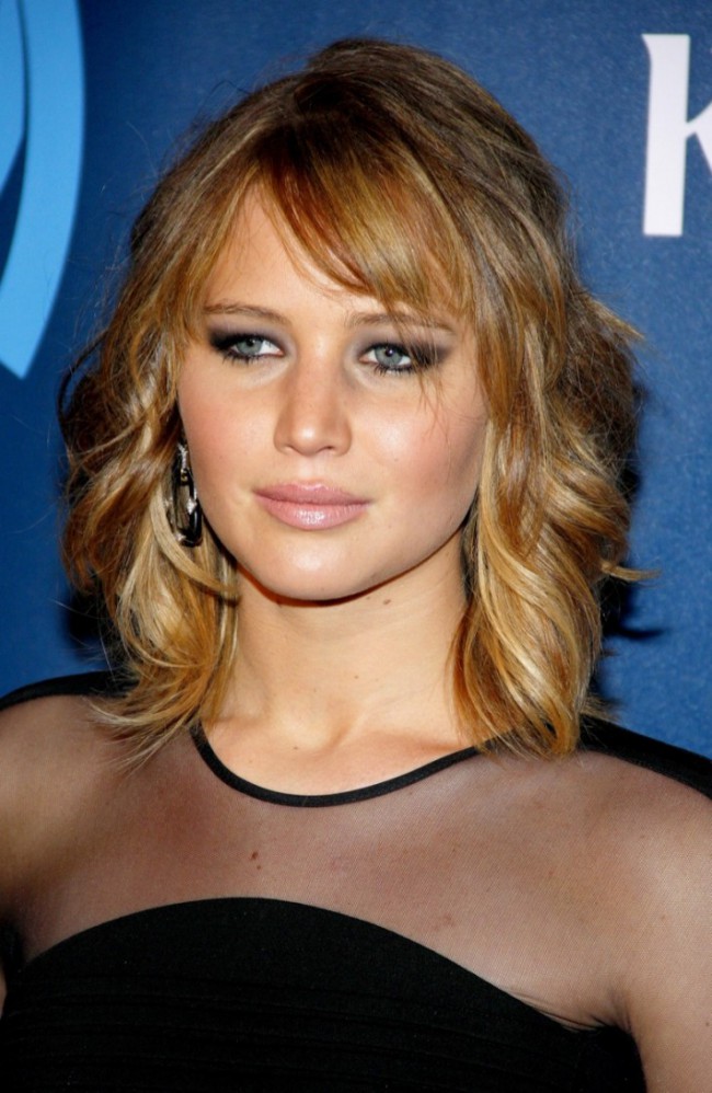 WTFSG_jennifer-lawrence-wavy-long-bob-hairstyle