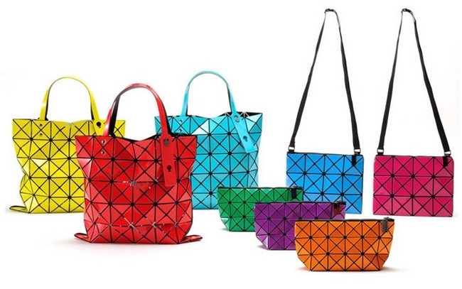 WTFSG_issey-miyake-spring-summer-2012-bao-bao_1