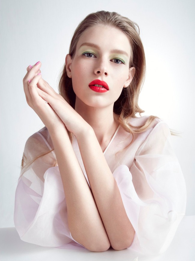 WTFSG_Sofia-Mechetner-Dior-Magazine-Spring-2016-Beauty_5