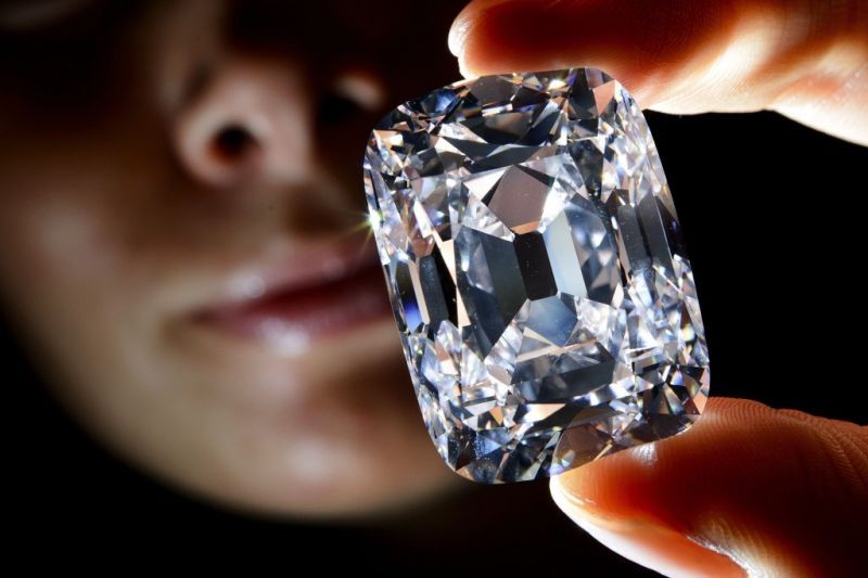 WTFSG_ultra-high-net-worth-individuals-diamonds-investments_3