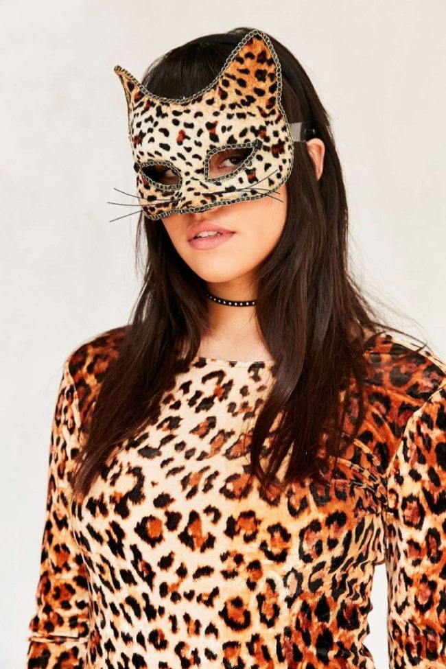 leopard-mask-uo
