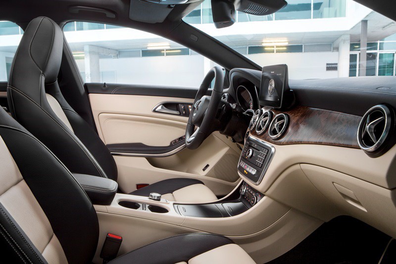 mercedes-benz-cla-shooting-brake-interior