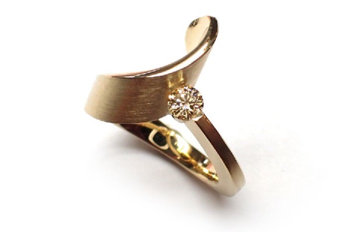 cardillac-diamond-ring-gold