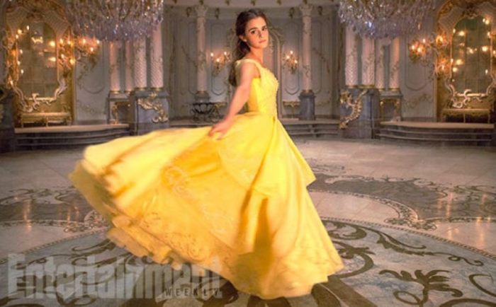 emma-watson-belle-yellow-dress-beauty-beast-photo