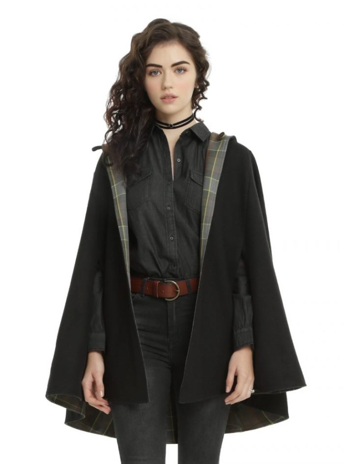 outlander-hot-topic-fraser-tartan-reversible-cape