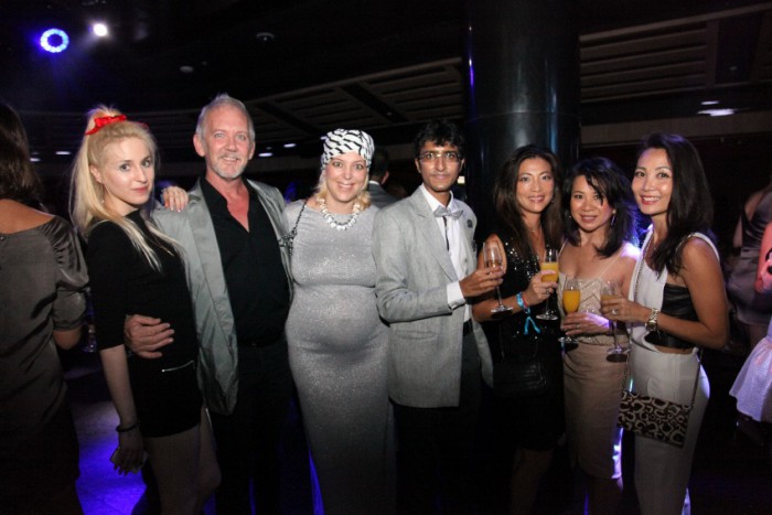 world-diamonds-christmas-party-ce-la-vi-singapore_10