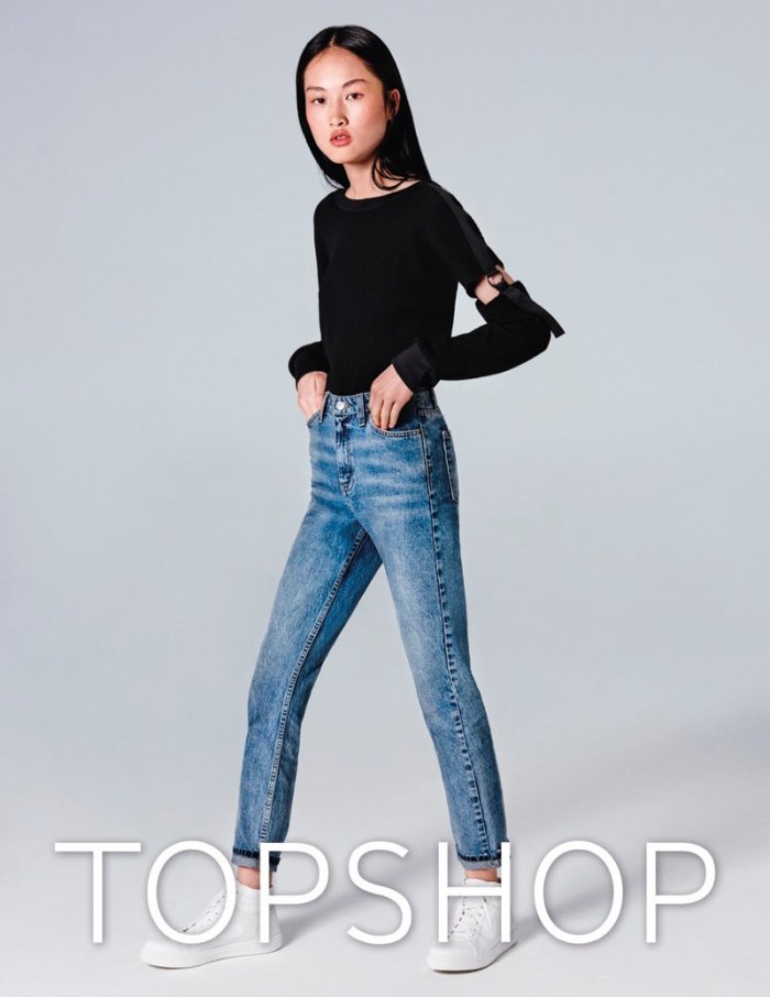 Topshop Petite sofia rip mom jean in bleach - ShopStyle