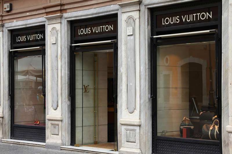 Louis Vuitton and Christian Dior on the blockchain - The Cryptonomist