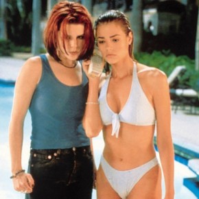 WTFSG_famous-bikinis-film_denise-richards-wild-things-bikini - Wardrobe